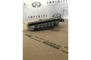 Дневной ходовой огонь левый