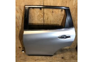 Дверь задняя левая