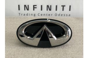 Эмблема решетки радиатора