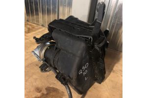 Корпус воздушного фильтра левый