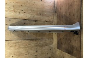 Накладка порога левая