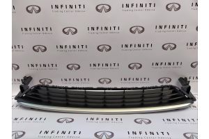 Нижняя решетка переднего бампера