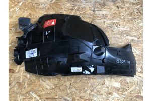 Подкрылок правый задний