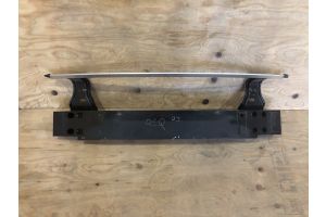 Усилитель бампера передний