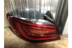 Задний левый фонарь Америка