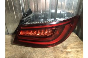 Задний правый фонарь Америка